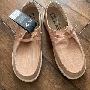 Hey Dude Women's Size 9 Wendy Slip On Sparkling Rose Gold